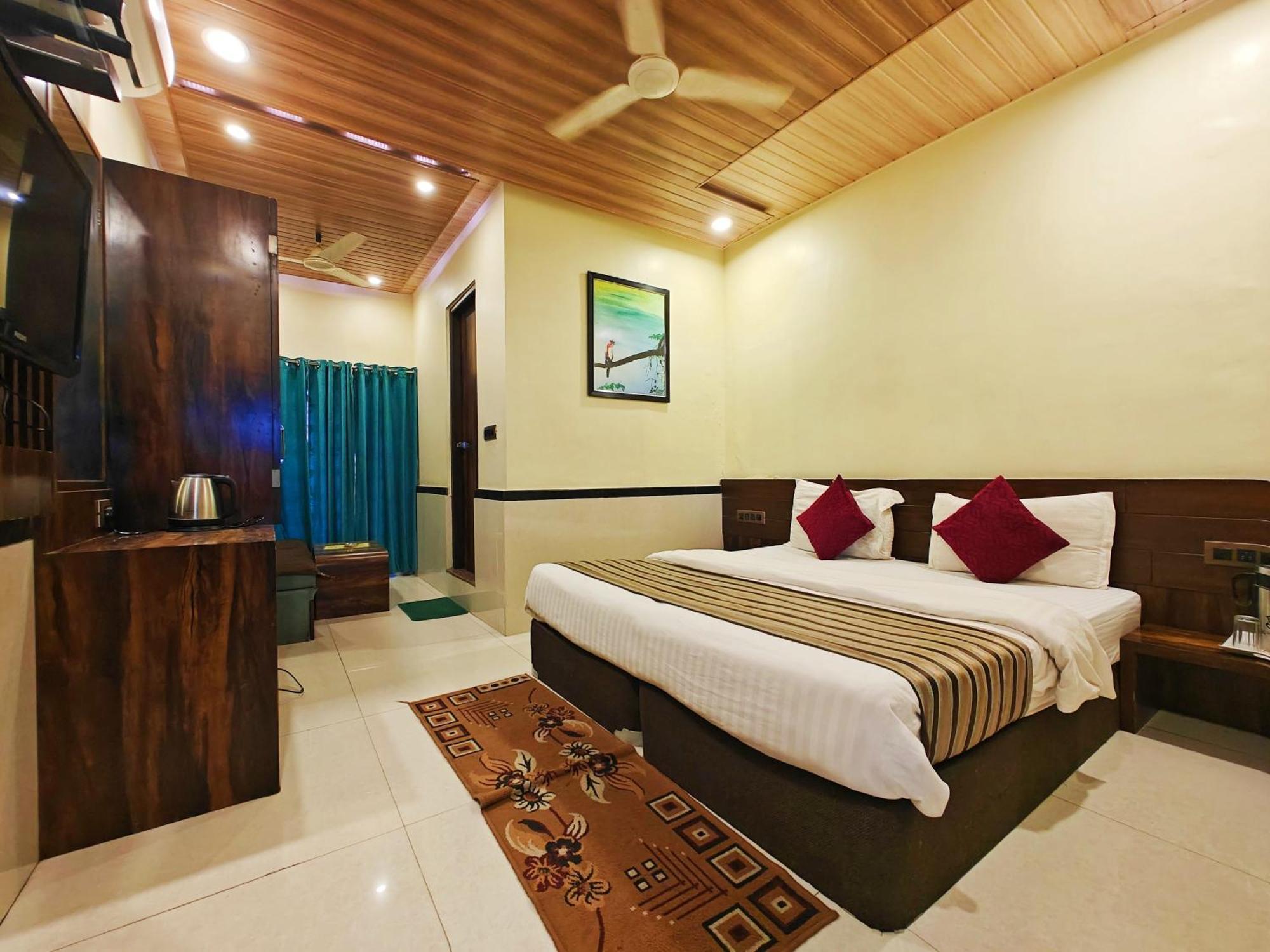 Hotel Saraswati Mount Âbû Extérieur photo
