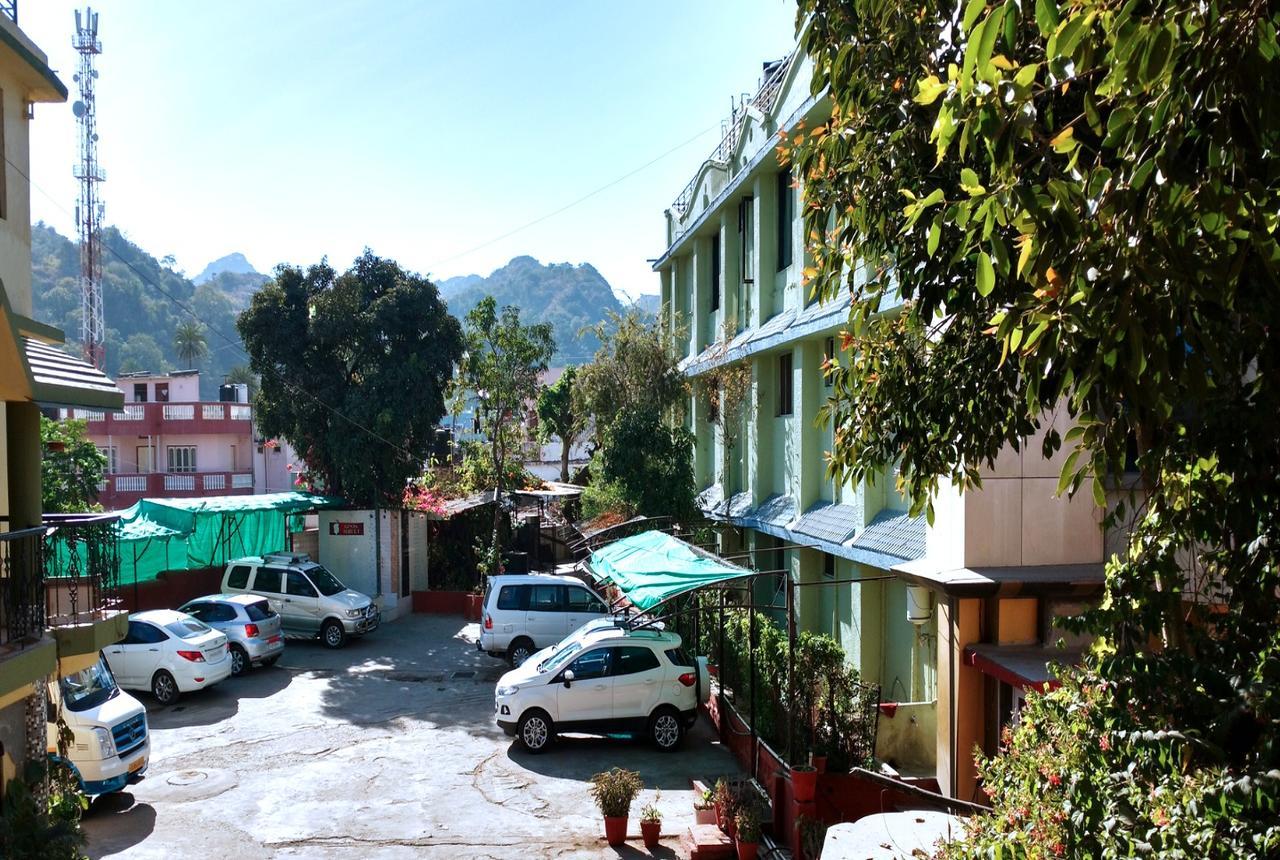 Hotel Saraswati Mount Âbû Extérieur photo